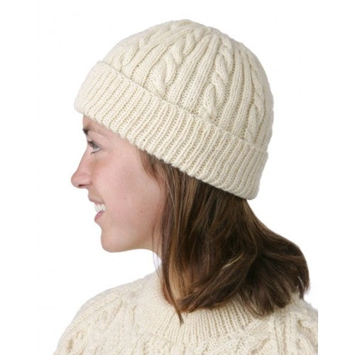 Cozy Cable Knit Toque Hats Perfect for Chilly Days Warm Winter Worsted Wool Beanies Fresh and Stylish